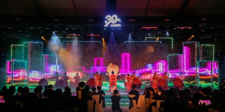Ý Tưởng Trang Trí Lễ Kỷ Niệm Thành Lập Sang Trọng